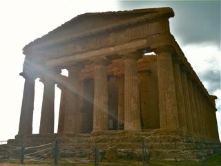 10agrigento Temples 8 ill